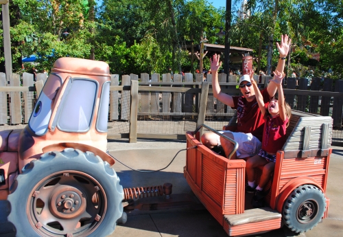 Mater's Junkyard Jamboree ride, Cars Land