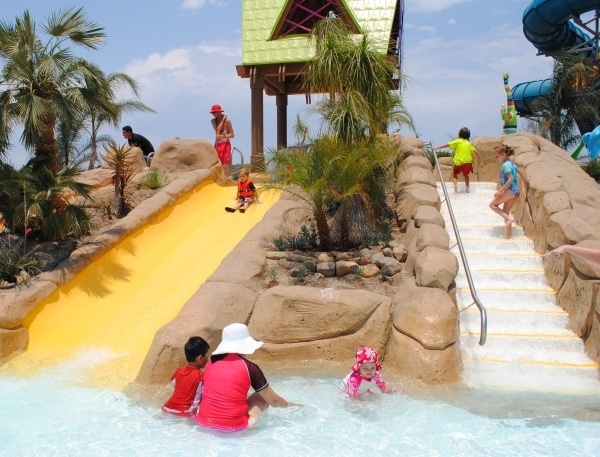 Why To Visit Aquatica Seaworld San Diego S Water Park Travelmamas Com