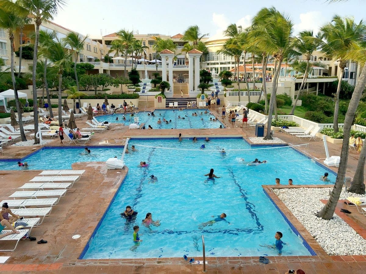 Freshwater pools, infinity edge pools, water park pools - it's a pool-lover's paradise at El Conquistador Resort with kids! 