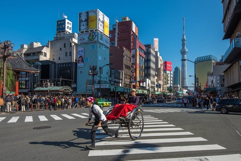 Get to know Tokyo from the back of a rickshaw ~ 10 Fun Things to Do in Tokyo with Kids