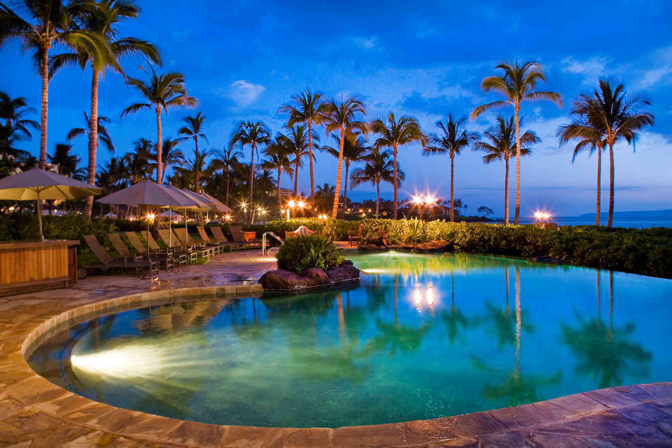 Best Hotel Pools In Hawaii For Families