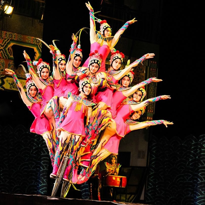 Kids love the Acrobats of China featuring the New Shanghai Circus live show in Branson