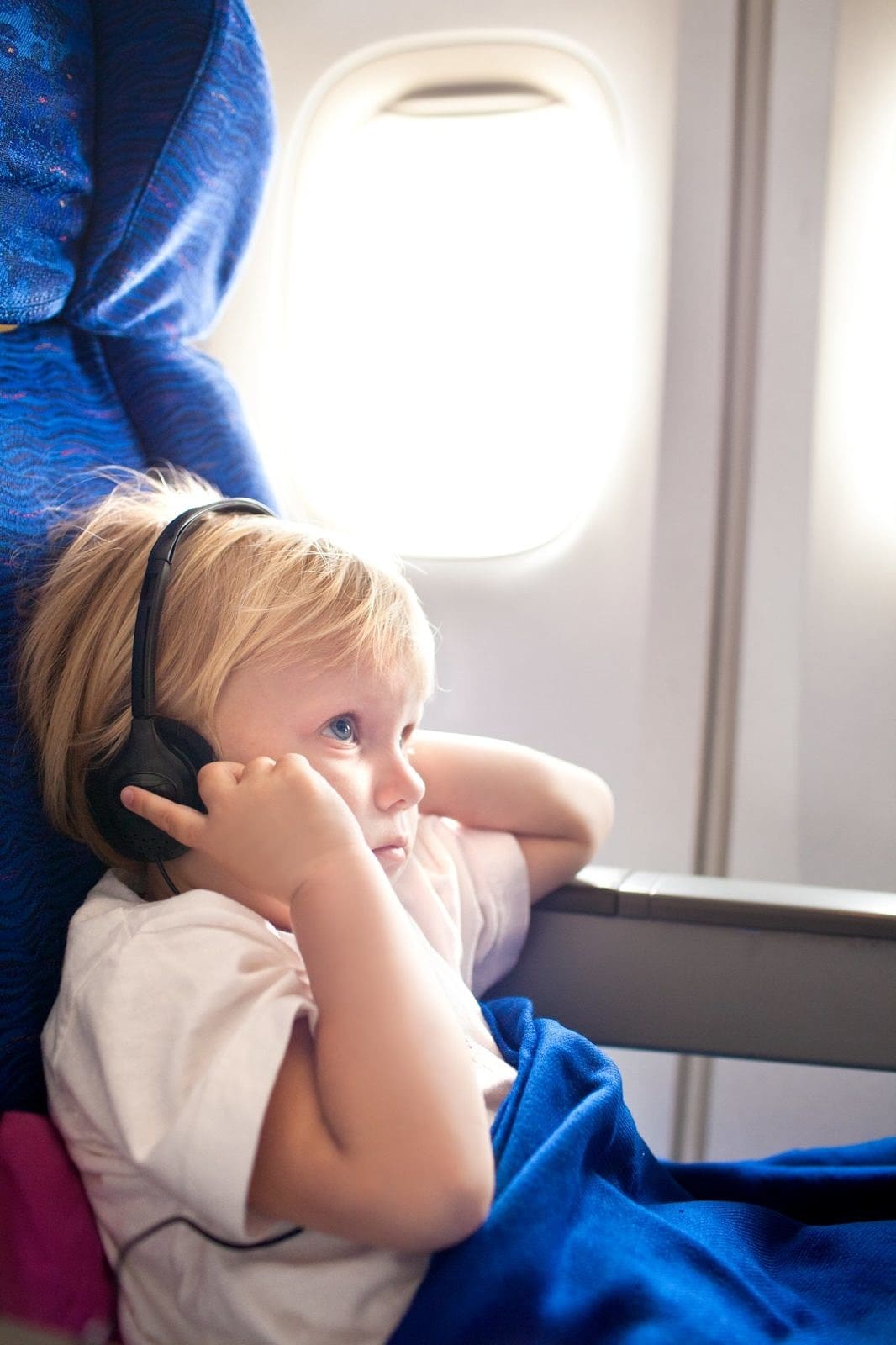 Listening to music or an audiobook distracts children from the feeling of motion sickness while traveling