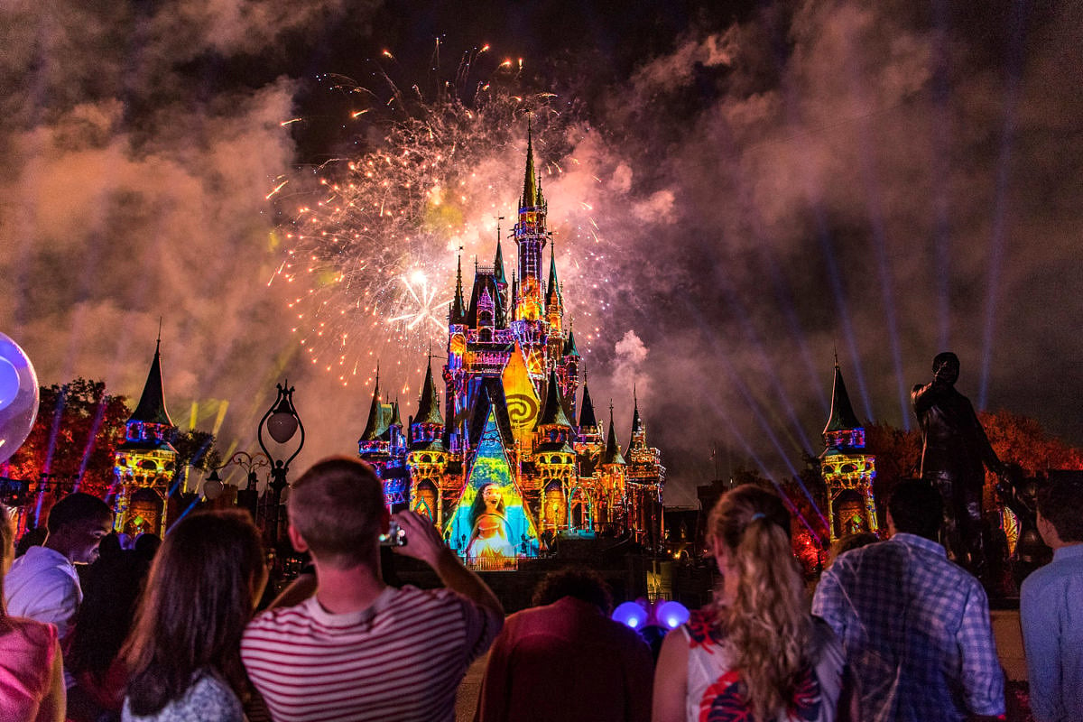 Stay late to watch fireworks at Disney World with teens and tweens 