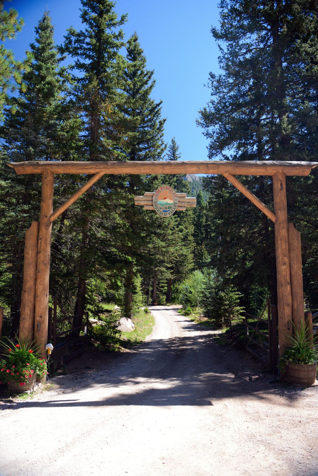 Glamping At Broadmoor Ranch Emerald Valley Tips   BWE EVR Entrance 2 1068x1600 