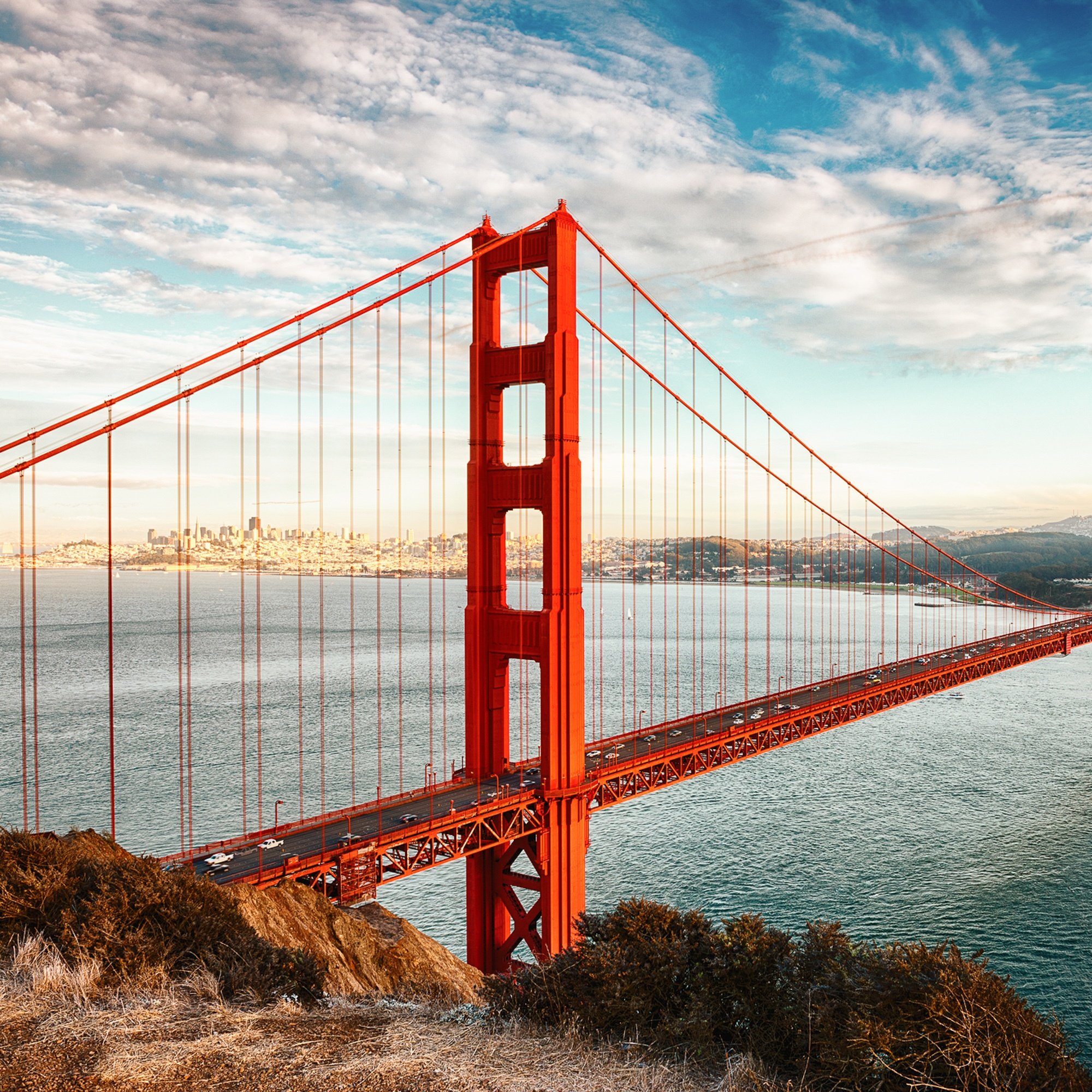 How long did it take to build the Golden Gate Bridge?