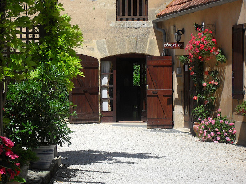 Le Chèvrefeuille Bed & Breakfast in France 