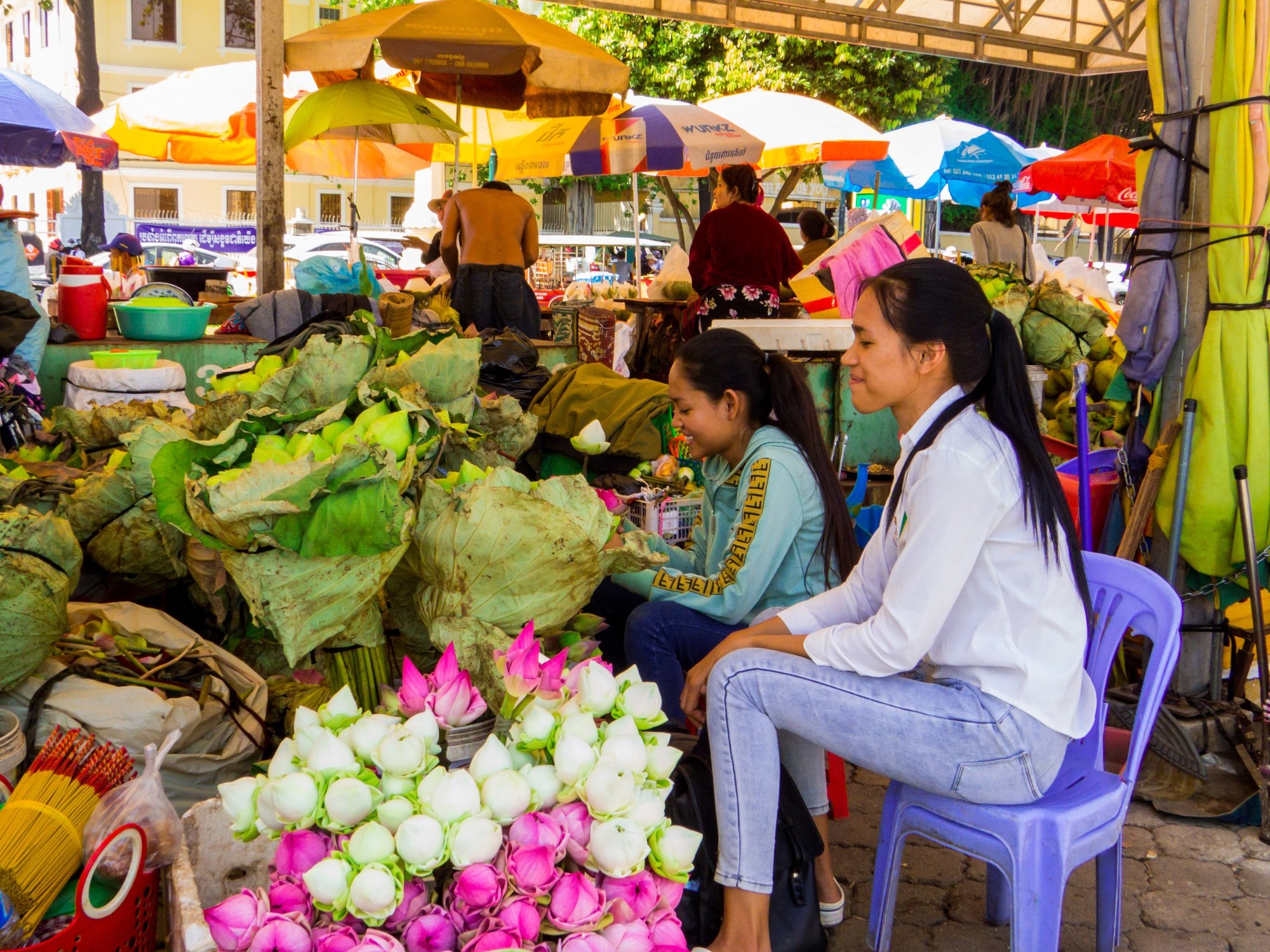 An outdoor market in Phnom Penh