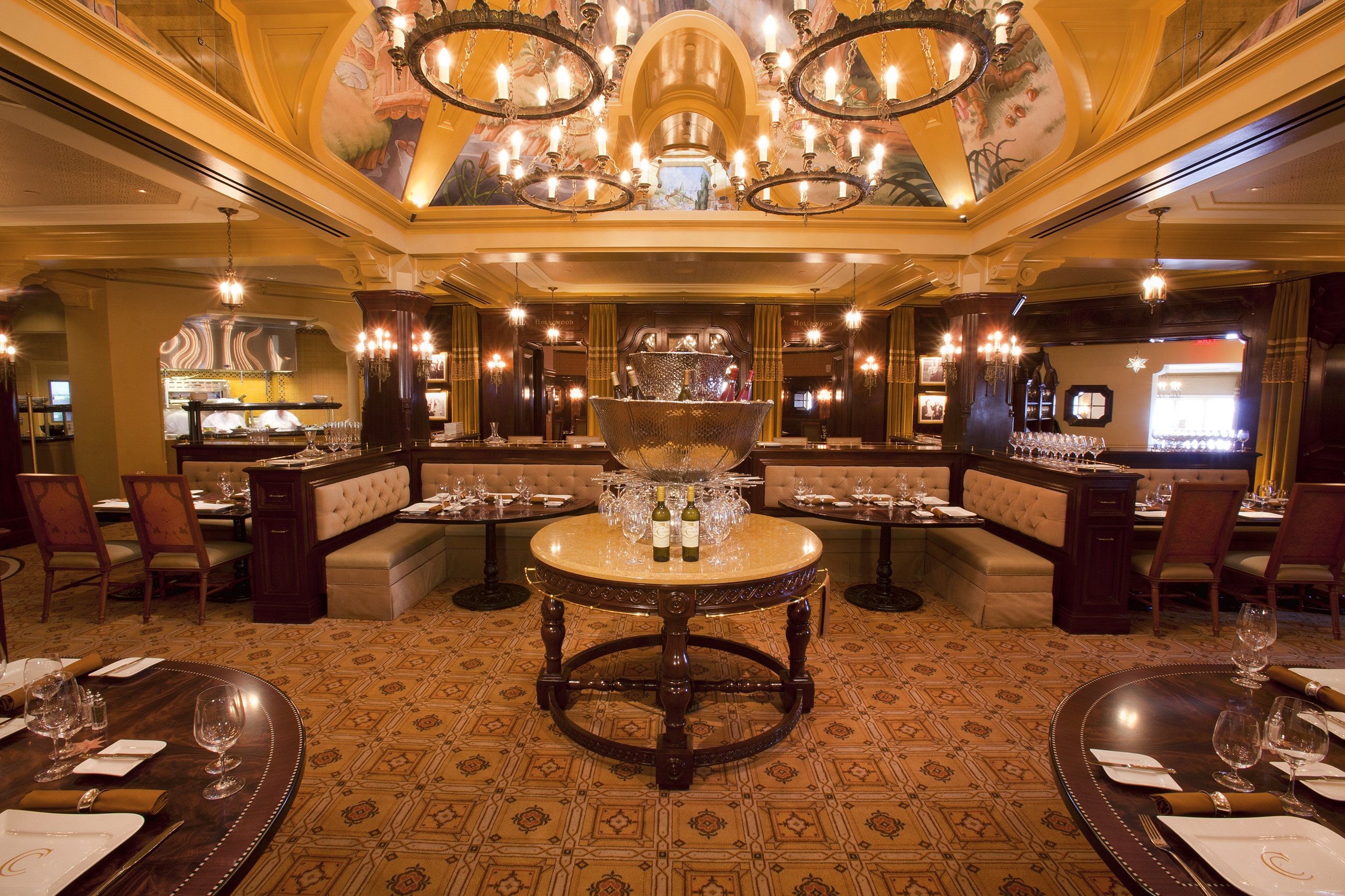 The romantic Carthay Circle Restaurant and Lounge at Disney California Adventure 