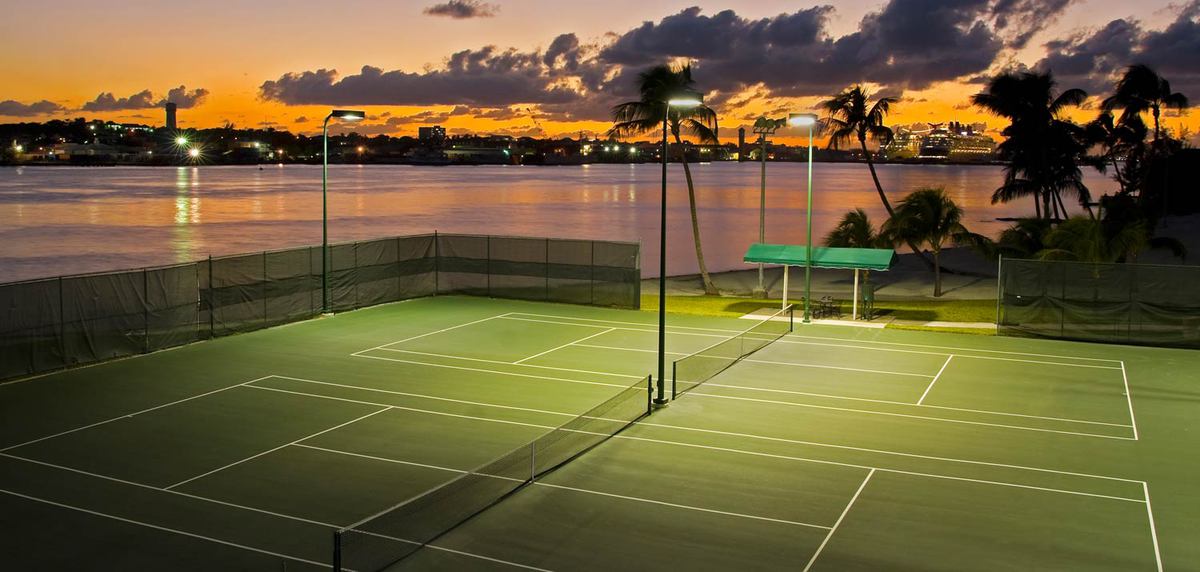Tennis court at Atlantis Resort
