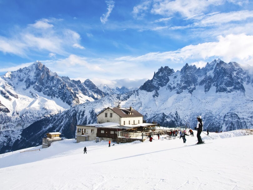 30 Best White Christmas Vacations for Families!