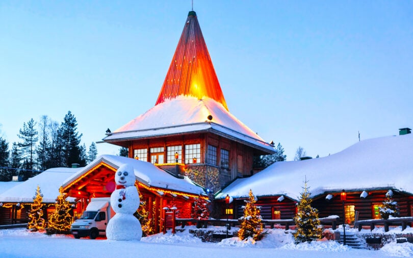 30 Best White Christmas Vacations for Families!