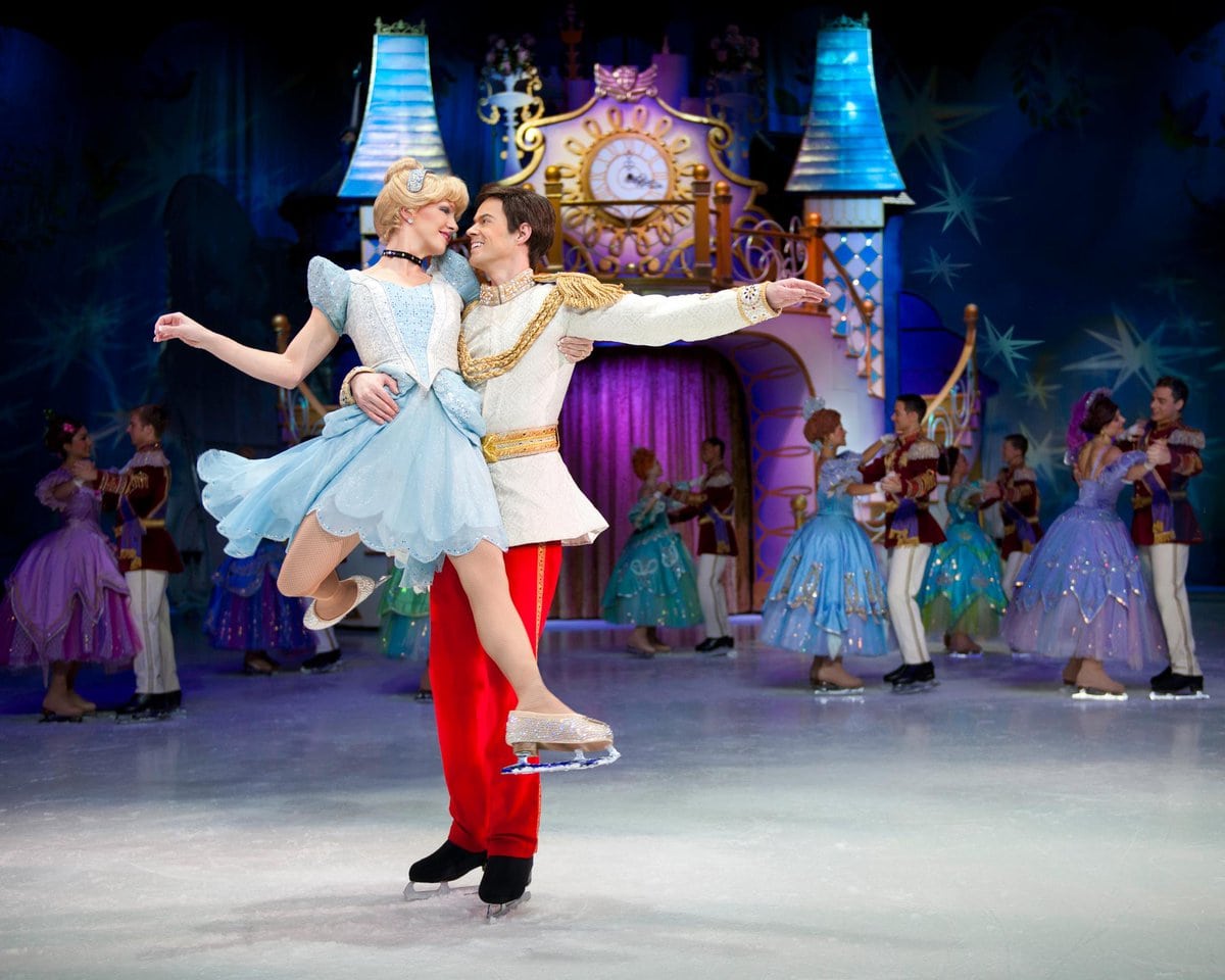 Cinderella and Prince Charming ice skating in Disney on Ice