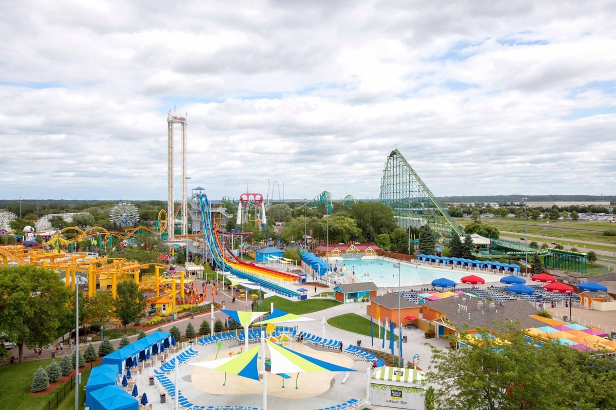 Valleyfair Amusement Park and Knotts Soak City Waterpark 
