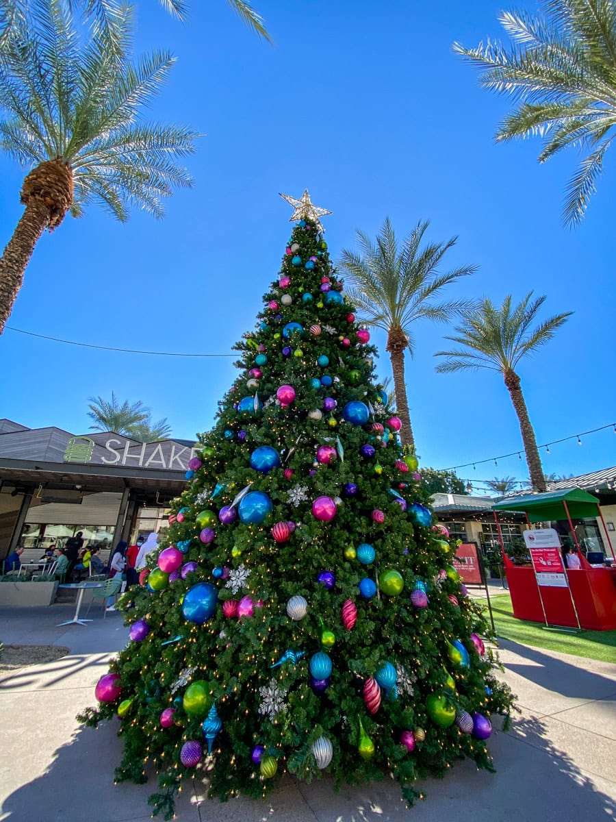 Christmas tree at Kierland Commons in Scottsdale